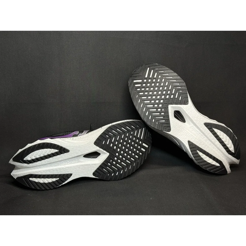 Saucony product pair